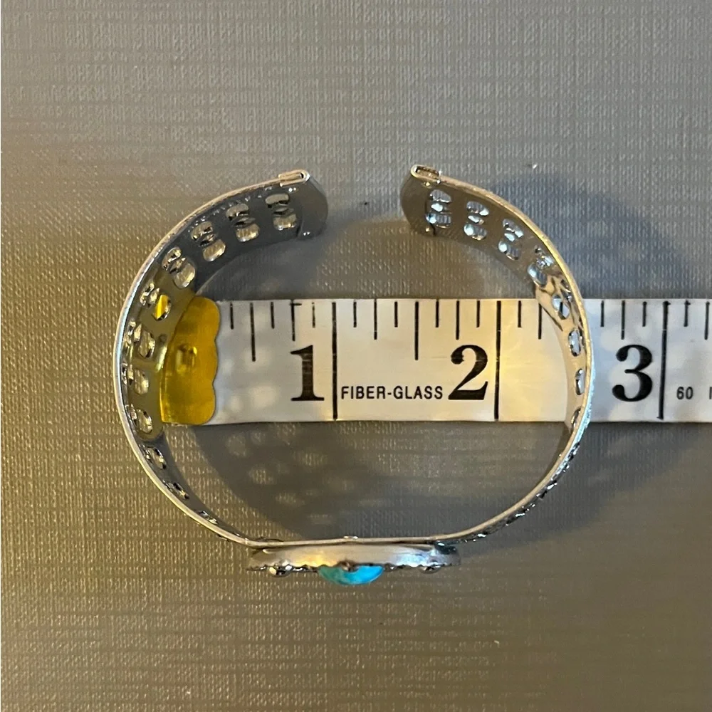 Southwestern Silver Tone Metal Faux Turquoise Cuff Bracelet Sarah Coventry Rare!